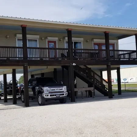 Location, Location!! Only Steps to Froggies Boat Ramp and Bait dock
