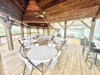 The Captain’s Quarters - WALK TO BEACH! - Wi-Fi