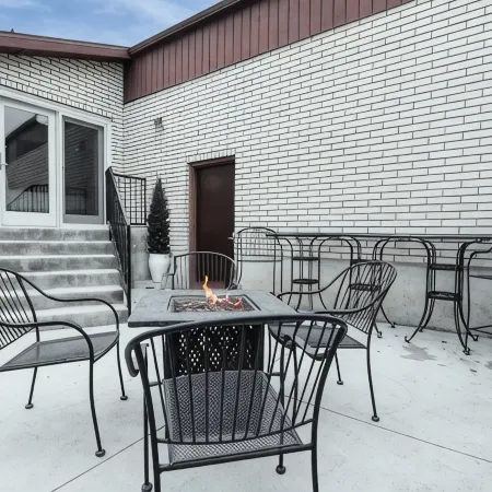 GORGEOUS Autumn Arbor Condo - 2 Blks BYUI,, 2 Car Garage, 2 Bed, 2 Bath, Office 렉스버그 호텔