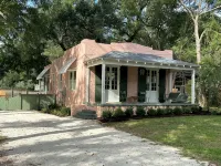 Charming Coastal Cottage in Fairhope, steps away from Mobile Bay - 4-Sterne