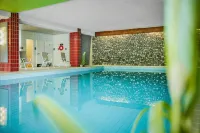 Sauerland Alpin Hotel - Pools