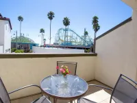 Carousel Beach Inn - Breakfast