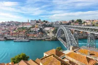 Porto City Elegant Retreat - 2 Yıldız