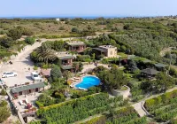 Ada Bacchus Hotel - Pet friendly
