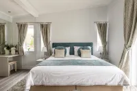 Luxurious 3 bed Lodge with private hot tub close to city of Cambridge - Pools