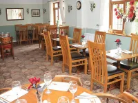 The Dog & Crook Hotels in Romsey Extra