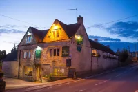 Star Inn - parking