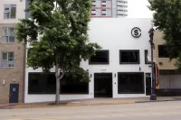 Stay Classy Hotels in 