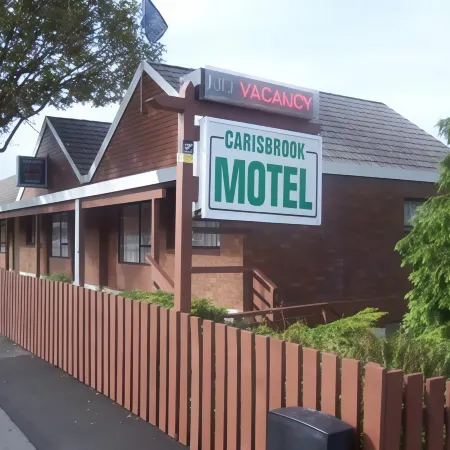 Carisbrook Motel Отели рядом с достопримечательностью «Пляж Tunnel»