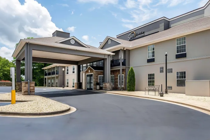 Sleep Inn & Suites Hotels near Lowe’S - Trussville