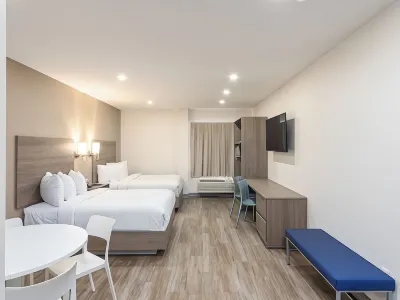 Hotel Mesaluna Short & Long Stay