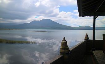 Batur Green Lake