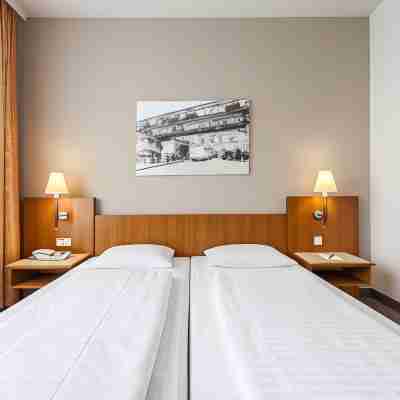 Vienna House Easy by Wyndham Wuppertal Rooms