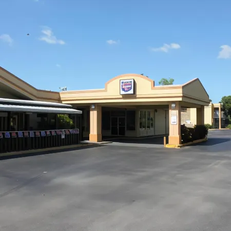 Quality Inn Saint Petersburg North-Tampa Bay