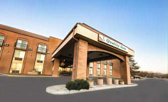 Quality Inn Vernal Near Dinosaur National Monument