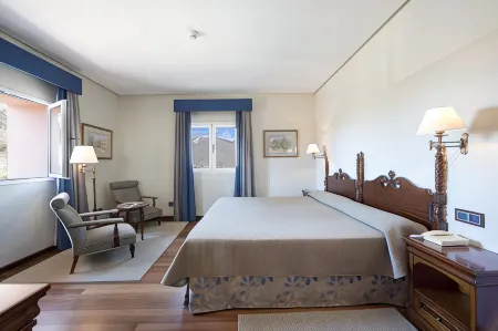 Parador de CAÑADAS Del Teide Отели в г. Оротава