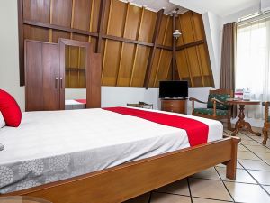 RedDoorz Plus near Parahyangan University