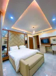 Plush Hotel - Kitchens
