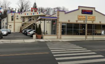 Waterbury Big Apple Motel