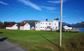 Arctic Ocean Lodge