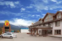 Super 8 by Wyndham Valemount Hotels in 