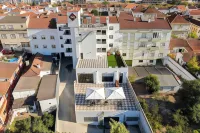 N1 Hostel Apartments and Suites Hotels in Santarém