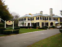 Lilac Inn Hotels in Chittenden