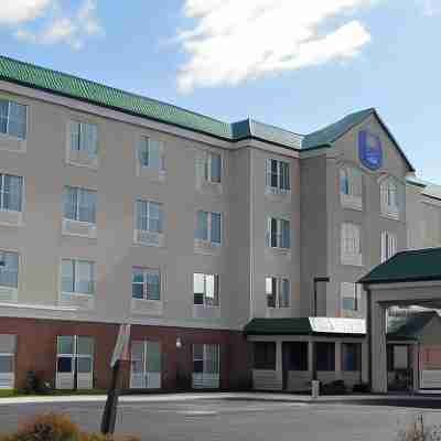 Comfort Inn & Suites Hotel Exterior