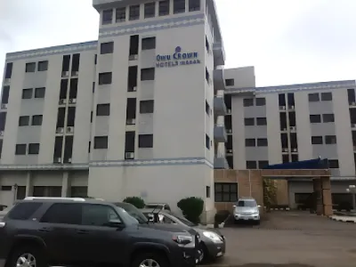 Owu Crown Hotel - Regular