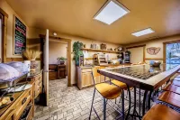 Stone Lizard Lodge Hotels in Blanding