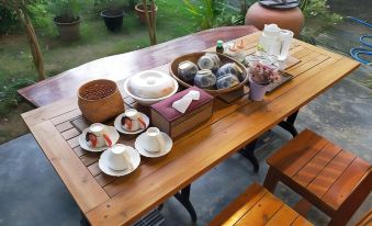 Metha Country View Homestay Singburi