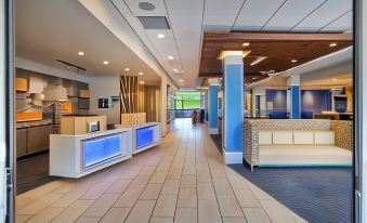 Holiday Inn Express & Suites New Castle