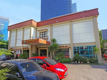 Stay 'd Kuningan