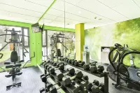 Holiday Inn Express Sandton - Woodmead Hotels in Midrand