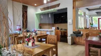 Toraja Banua Hotel Hôtels à : Kesu