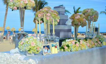 Holiday Beach Hotel Danang