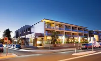 Narrabeen Sands Hotel by Nightcap Plus Hotels in North Narrabeen