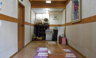 Happiness Full Hanok Guesthouse