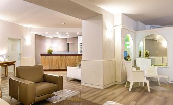 Pace 1954 Hotel