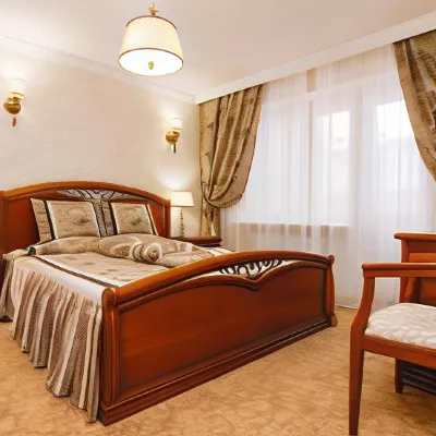 Chajkovskij Na Ulitse Mira Hotel Hotel dekat Tchaikovsky State Institute of Physical Culture
