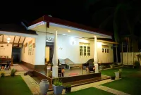White Villa Airport Transit Hotel Hotels in Катунаяка
