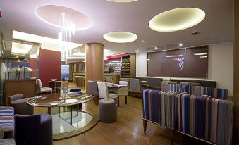 The J Hotel & Spa