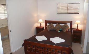 Beachside Holiday Units