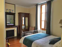 Domaine la Fontaine B&B Hotels in Réaux-sur-Trèfle