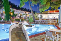 Porfi Beach Hotel - piscina