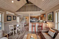 Treetop River Cabins on the Guadalupe River Hotels in Center Point