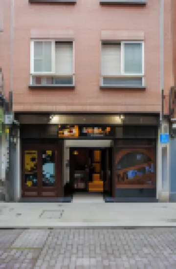 Moon Hostel Bio Hotel di 