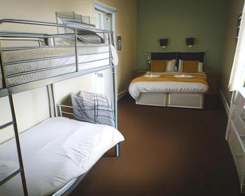 George and Abbotsford Hotels in Melrose