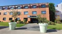 COWOOL Lille Villeneuve-d'Ascq Hotels near Faculty of Biology Lille 1