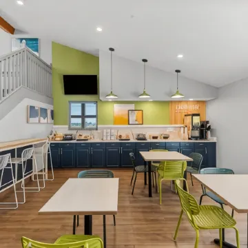 Spark by Hilton Cedar Falls